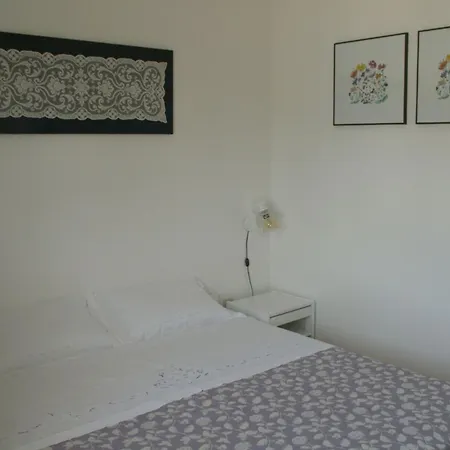 Robert Lägenhet Brna